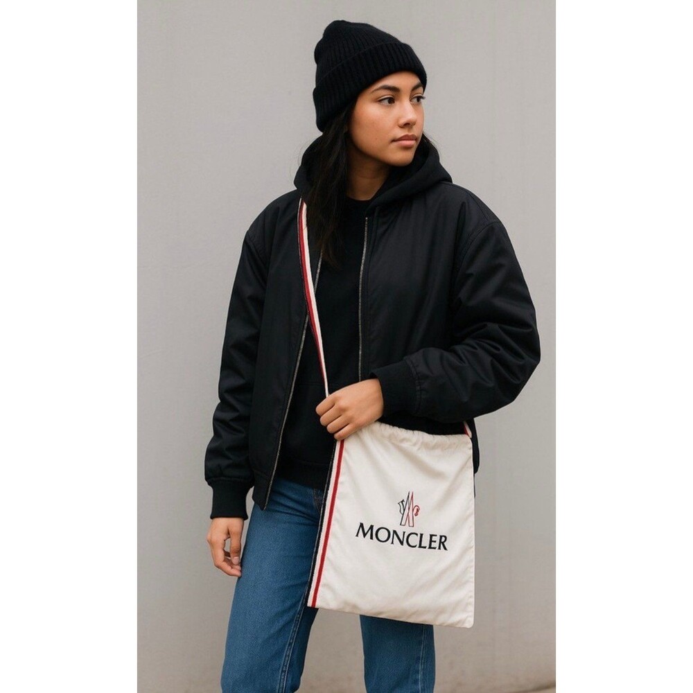 Moncler White Drawstring Shoulder Dust Bag Tricolor Strap
Logo Tote Bag Designer